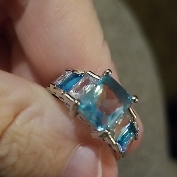 Blue & White Topaz 💙Ring - Picture 11 of 12